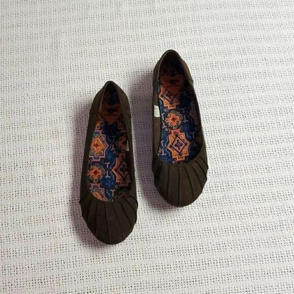 Rocket Dog Myrna Brown Suede Sz. 8.5 Slip-on Loafer - Picture 1 of 6